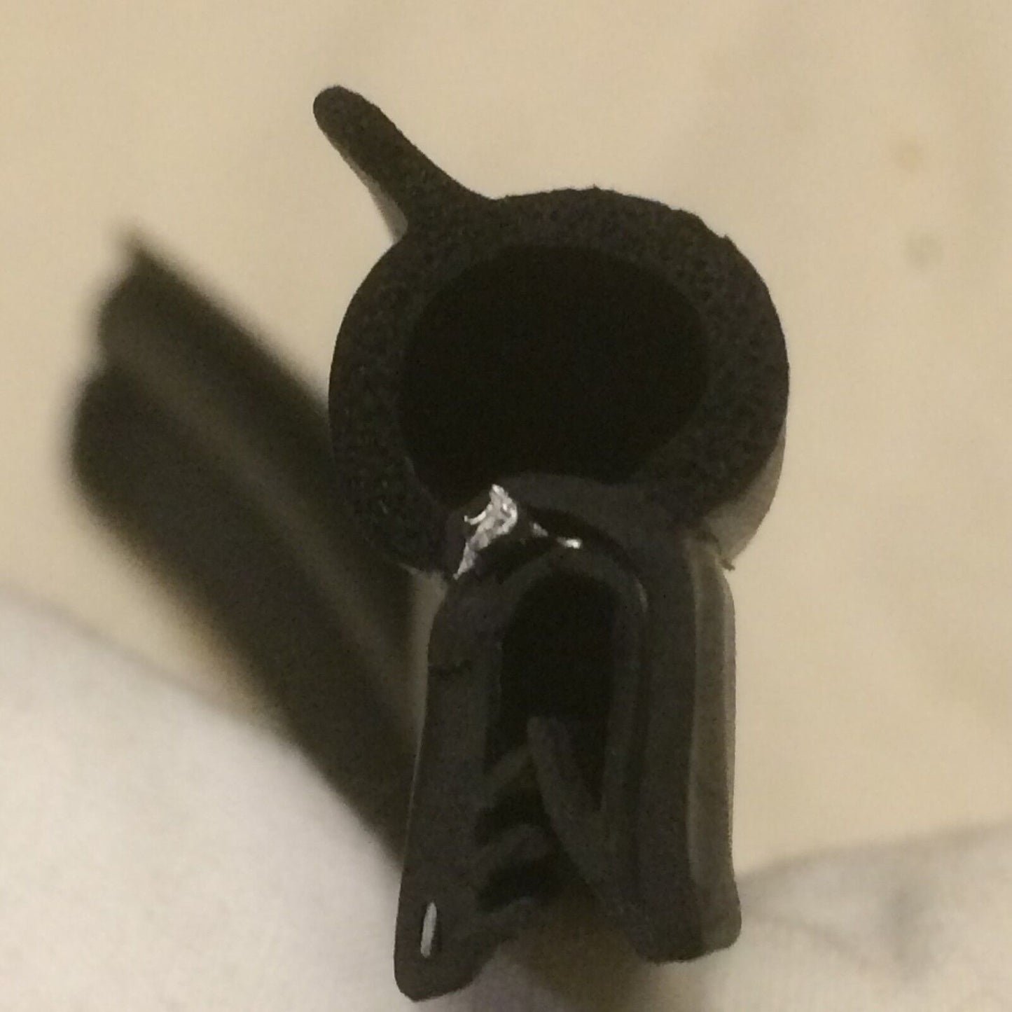 1m Dichtungsprofil Dichtprofil Kantenschutz EPDM schwarz KB 2-4 mm 1C11-9199